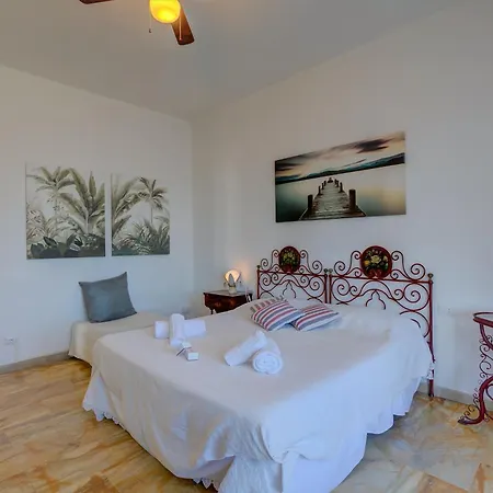 Blooming Villa Cos Lake View - Happy Rentals Apartamento Belgirate