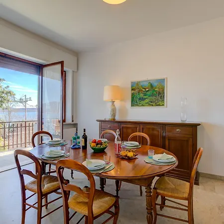 Blooming Villa Cos Lake View - Happy Rentals *